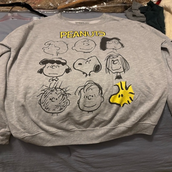 peanuts charlie brown shirt Longsleeve Large Comfy NWOT Graphic Print - Picture 2 of 10